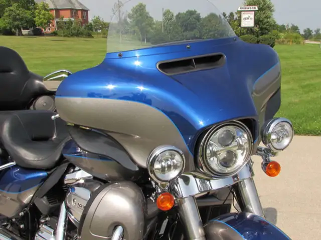 2017 Harley-Davidson FLHTK Electra Glide Ultra Limited Low New D in Sport Touring in Leamington - Image 5