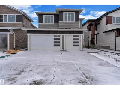 TRIPLE-CAR GARAGE | RV Parking | FULLY UPGRADED | Backing to walking trail | CUSTOM-BUILT SHOWSTOPPE...