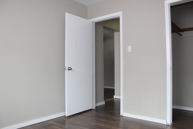 Oliver Apartment For Rent | Oliver 3 Apartments in Long Term Rentals in Edmonton - Image 2