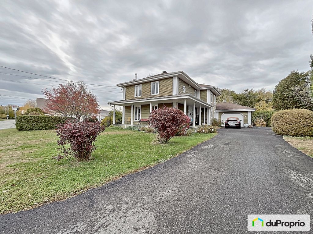 $579,000 - 2 Storey for sale in St-Stanislas-De-Kostka — photo 1