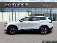 This Kia Sportage delivers a Regular Unleaded I-4 2.5 L/152 engine powering this Automatic transmiss... (image 1)
