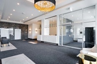 Préparez-vous à être enchanté aux Appartements Le James. Sa multitude de commodités vous attend! Typ... (image 2)