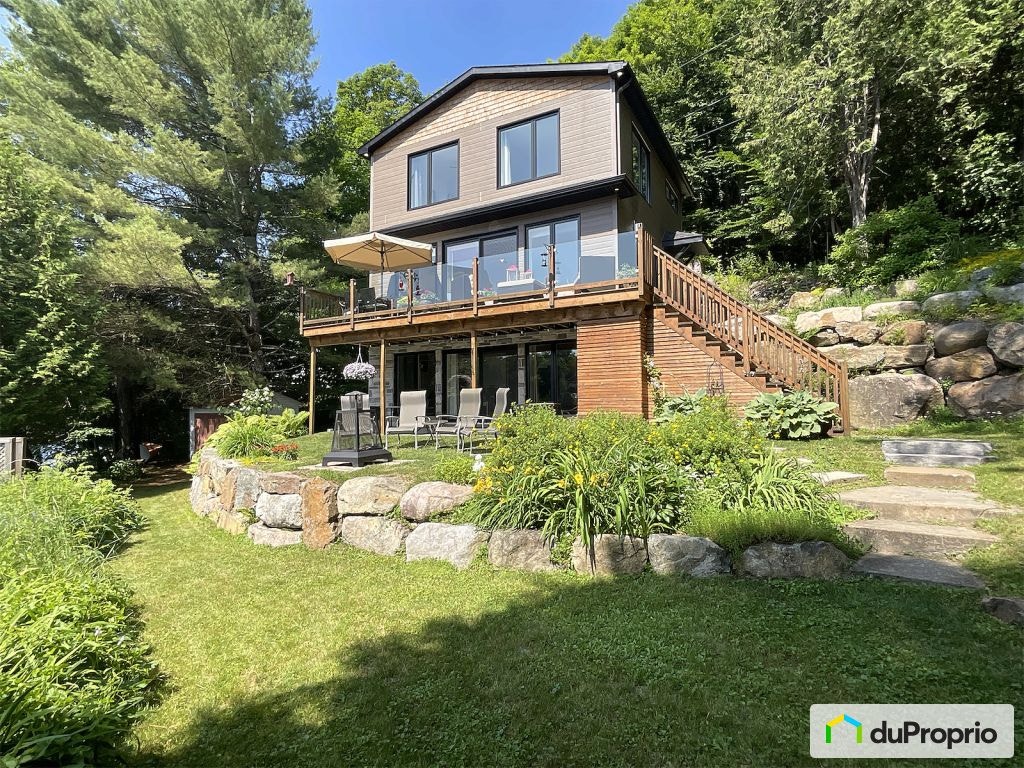 $779,000 - Cottage for sale in Wentworth-North — photo 1
