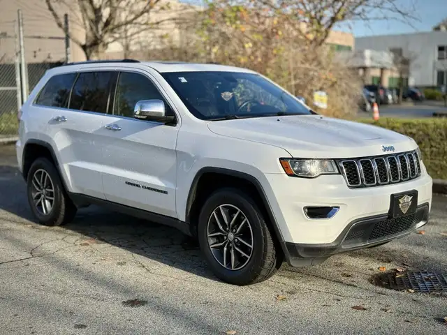 2017 Jeep Grand Cherokee Limited 4WD in Cars & Trucks in Delta/Surrey/Langley - Image 4