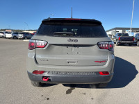 Off-Road Package, Blind Spot Detection, Leather Seats, 4G Wi-Fi, Heated Steering Wheel! SALES HOTLIN... (image 3)