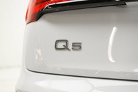 It's easy to see why the Q5 is one of the best selling SUV's in it's class! This accident-free, supe... (image 7)