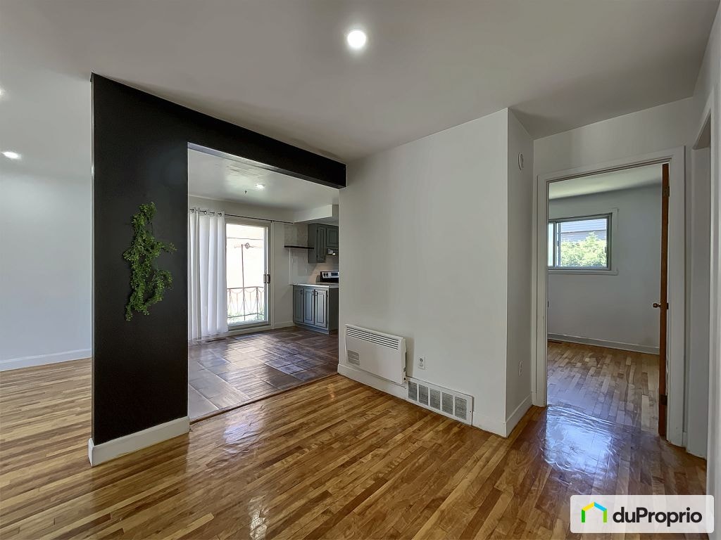 25e Avenue — photo 3