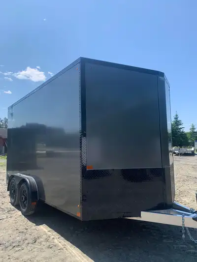 sell cargo trailer enclosed trailer remorque trailer fermé no- galvanize + also some utility galvani...