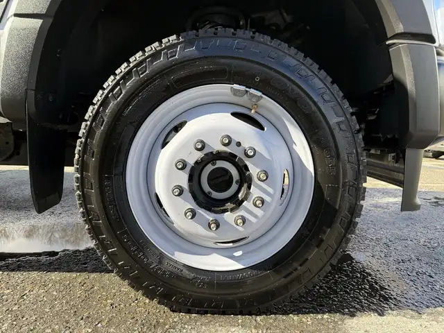2024 Ford F-550 Crew Cab 4x4 Service Truck with Welder and Compr in Heavy Trucks in City of Montréal - Image 87