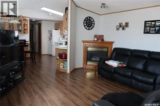 20 H AVENUE Willow Bunch, Saskatchewan in Houses for Sale in Moose Jaw - Image 11