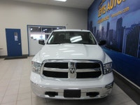 RAM 1500 2023 CLASSIC SLT V-8 5.7 LITRES HEMI CREW-CAB BOITE 5.7 PIEDS 4X4 / MAGS 17 POUCES SUR PNEU... (image 3)