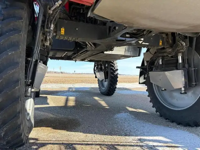 2022 HORSCH LEEB 6.300VL SPRAYER in Farming Equipment in Winkler - Image 11
