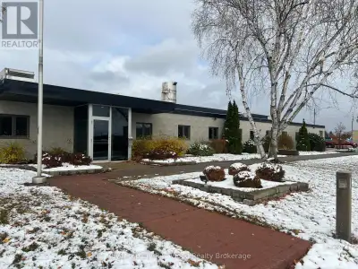 This newly renovated 4300 sq. ft. office space offers a clean, modern environment ideal for a wide r...