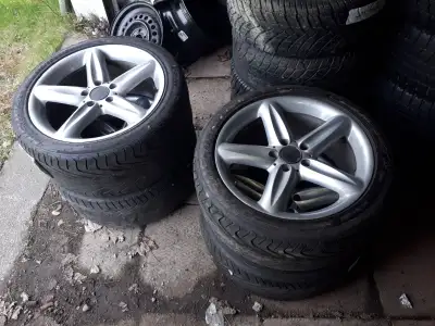 4x Mag Mercedes 5x112 avec pneus finis avant 255 40 18 et arrière 285 35 18 500$ pour info 819 816 1...
