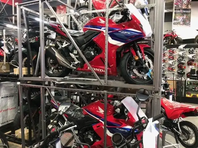 2025 HONDA CBR 500 RAS ABS HRC Red in Sport Bikes in Winnipeg - Image 3