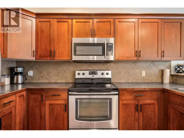 7307 PROSPECTOR Avenue Unit# 202 Radium Hot Springs, British Col in Condos for Sale in Cranbrook - Image 11