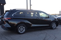 The Toyota Sienna HYBRID LE 8-Passenger Family Ready & Fully Loaded! Looking for a reliable, spaciou... (image 6)