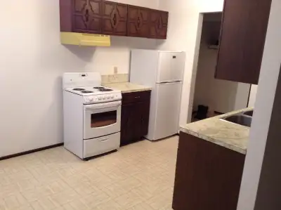 If you are looking for a quiet, secure place to call home. Look no further. Security door, fridge, s...