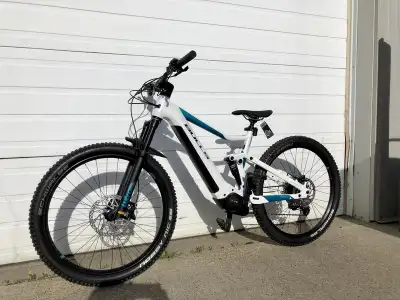 Edmonton, Alberta's Premier Bulls eBike Aminga Eva TR electric bicycle Dealer! Financing Available -...