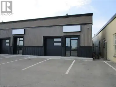 Bright and Clean Industrial/Commercial Unit available For Lease. Fully renovated space with epoxy fl...