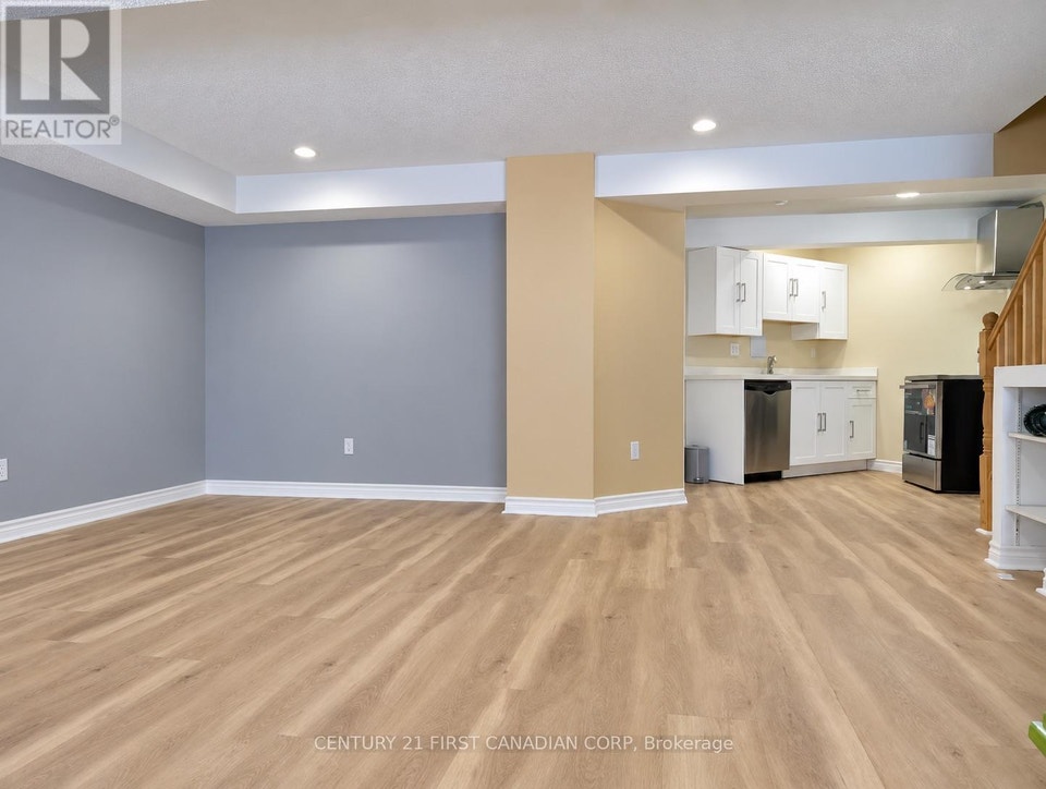 LOWER - 924 GUILDWOOD BOULEVARD London North (North M), Ontario 5