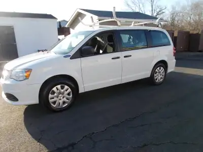 2019 Dodge Grand Caravan Cargo Van 3.6, V6, gas, auto, pw, pl, air, radio 176,000km, new MVI, comes...