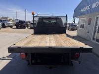 2019 Ford F-350 XLT Crew Cab 4x4 w/ Flatdeck/Bed for sale at Pacific Motors near Winnipeg, ManitobaE... (image 4)