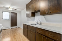 Amenities: Quiet Building • Air Conditioning • City Views Suite & Building: Spacious one-bedroom and... (image 4)
