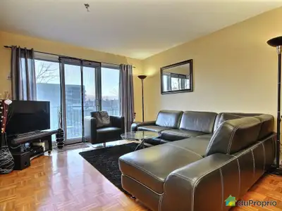 PAS D'APPELS D'AGENTS IMMOBILIERS SVP Très Grand 3 1/2 840 pieds carré Près du train REM (3 minutes...