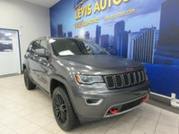 JEEP GRAND CHEROKEE 2021 TRAILHAWK V6 3.6L 4X4 TOUT ÉQUIPÉ / TOIT OUVRANT PANORAMIQUE ÉLECTRIQUE / A... (image 2)