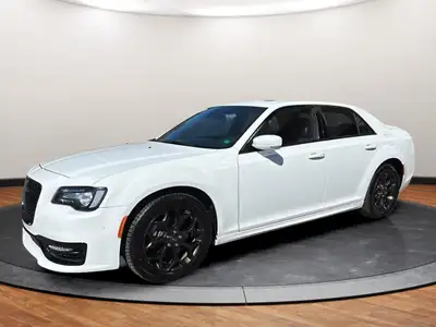 . ALL WHEEL DRIVE! AWD HUGE PANO SUNROOF!LEATHER!HEATED FRONT SEATS!ANDROID AUTO!APPLE CARPLAY!CLEAN...