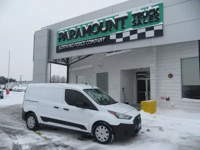 2.0L 4 CYLINDER GAS ENGINE, AUTO TRANS, A/C, AM/FM STEREO WITH BLUETOOTH, BACKUP CAMERA, CLOTH BUCKE...