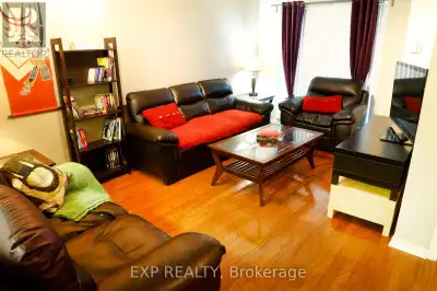 306 - 51 BAFFIN COURT Richmond Hill (Langstaff), Ontario