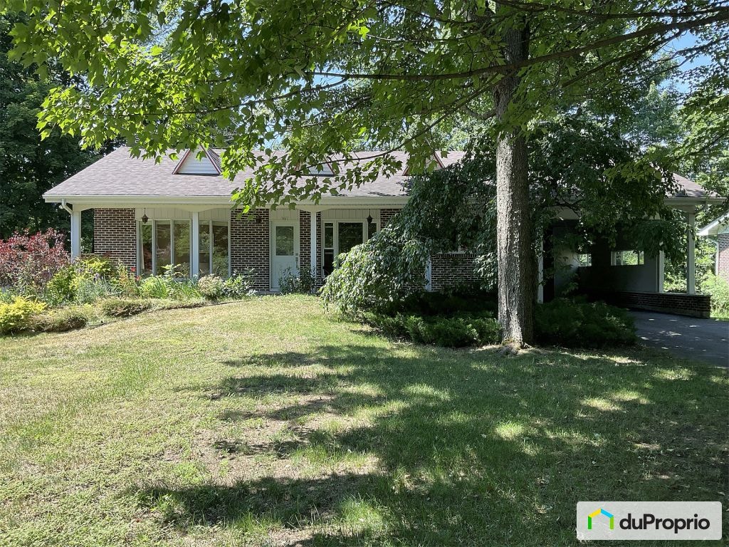 $439,900 - Bungalow for sale in Granby — photo 3