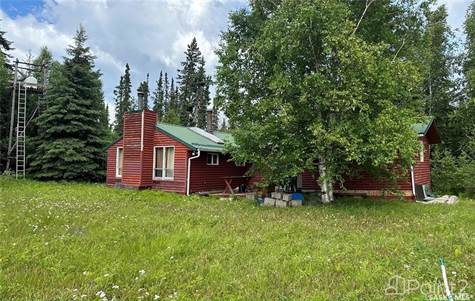 Titled Cabin on Rainy Island in Houses for Sale in La Ronge - Image 3