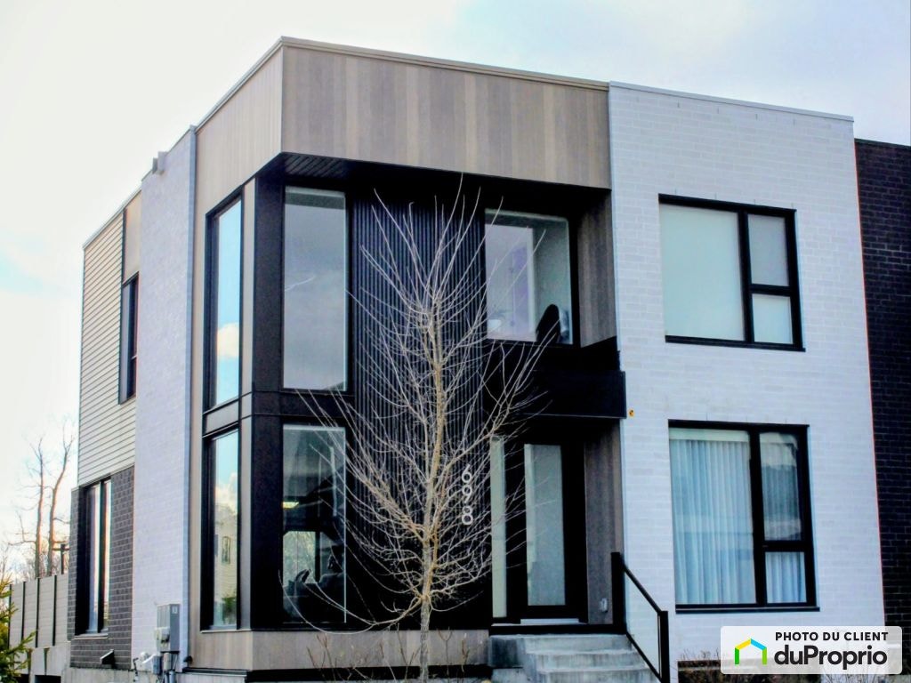 $899,000 - 2 Storey for sale in Ste-Julie — photo 1