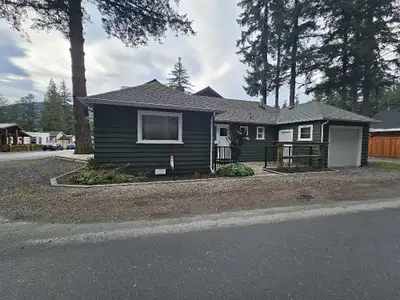 Your little slice of Heaven living in Cultus Lake, Cute and cozy rustic hideaway a short walk to the...
