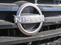This 2022 Nissan Pathfinder SL AWD is ready for adventure. Boasting a spacious three-row seating con... (image 9)