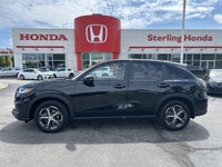 Discover unparalleled versatility and sophisticated design in this 2025 Honda HR-V Sport, presented... (image 7)