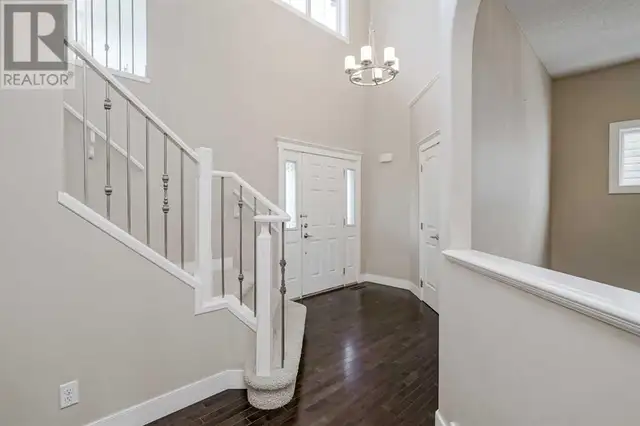 250 Kings Heights Drive SE Airdrie, Alberta62864759304833122