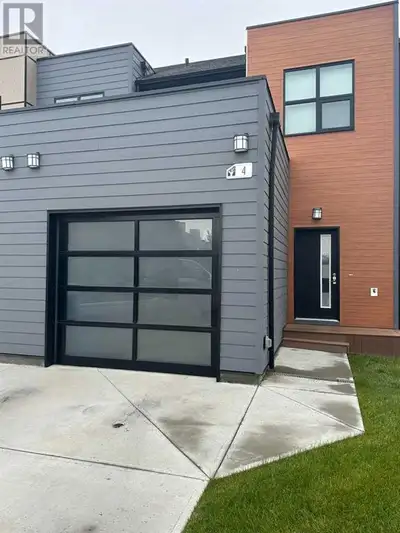 4, 65 Aquitania Circle W Lethbridge, Alberta