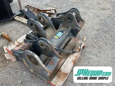 Deere 644K Pro Series 2000 ACS Coupler style WE SHIP DIRECT TO YOU, USA, and Worldwide!! Financing A...