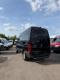 2019 Mercedes-Benz Sprinter 12 Passenger Van 3.0 V6 turbo diesel Price: $49,985 CAD Mileage: 183,591... (image 8)