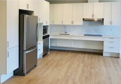 Welcome to 140 Dale Drive This bright and modern Barrier Free unit offers all the comforts of home,...