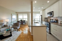 Live well at South Algiers; located at the main intersection of St. Clair Avenue West and Yonge Stre... (image 4)