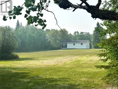The Malinowski acreage is a fantastic property located just a short commute from Hudson Bay, SK. It...