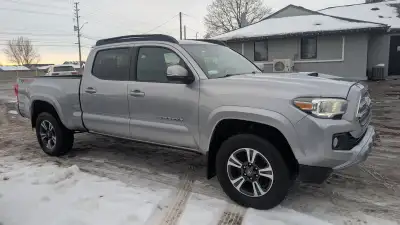 EXTREAMLY CLEAN, RUSTPROOFED REGULARLY, DRIVES EXCELLENT. PRICE INCLUDES SAFETY. AM/FM Stereo, Anti-...