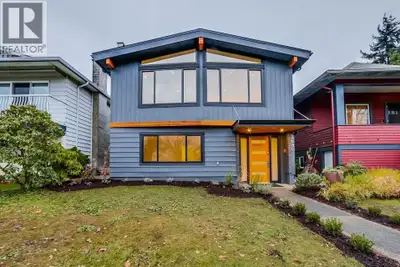 Spacious Vancouver Special with Stunning Mountain Views - Contemporary Vancouver Special located on...