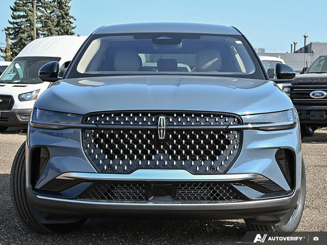 2025 Lincoln Nautilus Premiere in Cars & Trucks in Edmonton - Image 2