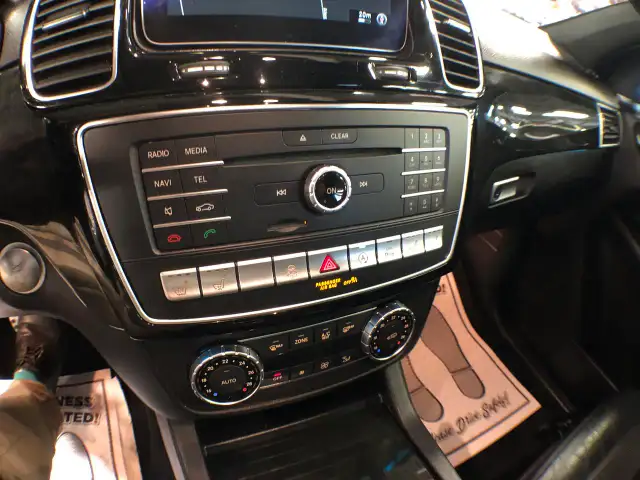 2018 Mercedes-Benz GLE 43 AMG 4MATIC LEATHER PAN/ROOF NAVI B/SPO in Cars & Trucks in City of Toronto - Image 27